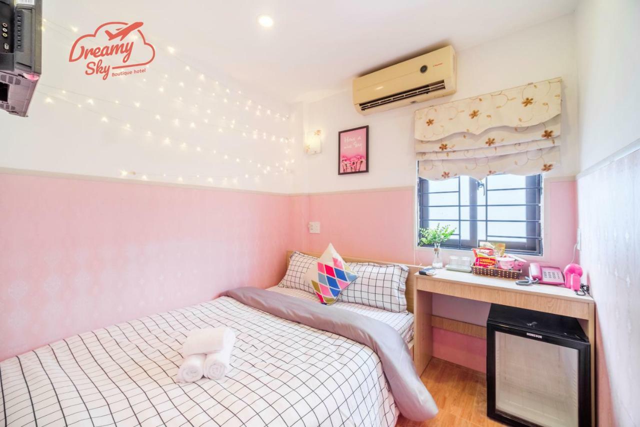 Dreamy Sky - Nhỏ Hướng Sân Bay Khách sạn 2*
