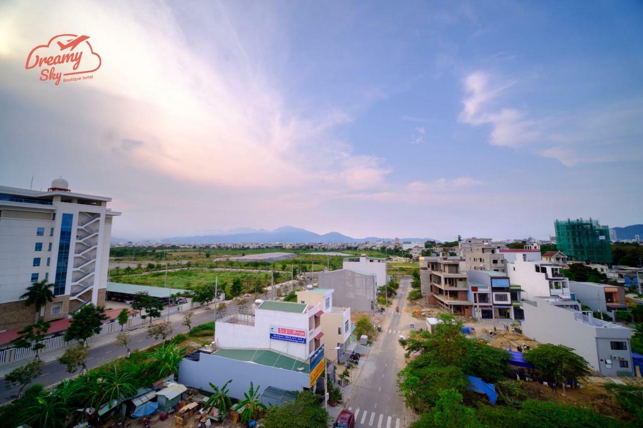 Dreamy Sky - Nhỏ Hướng Sân Bay Đà Nẵng